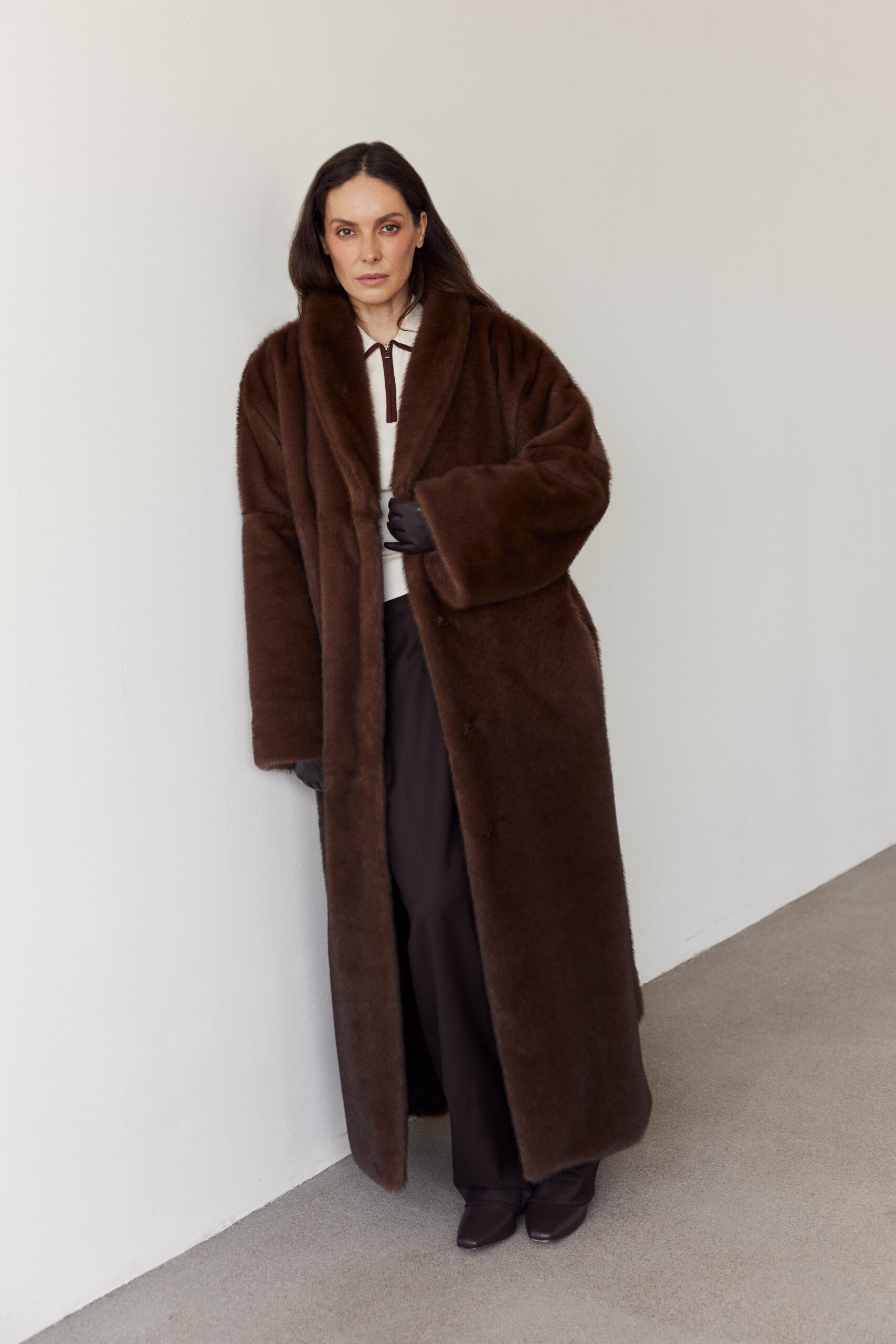 17566